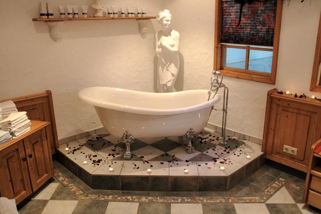 Wellnesshotel Buergerstuben Willingen  Bagian luar foto